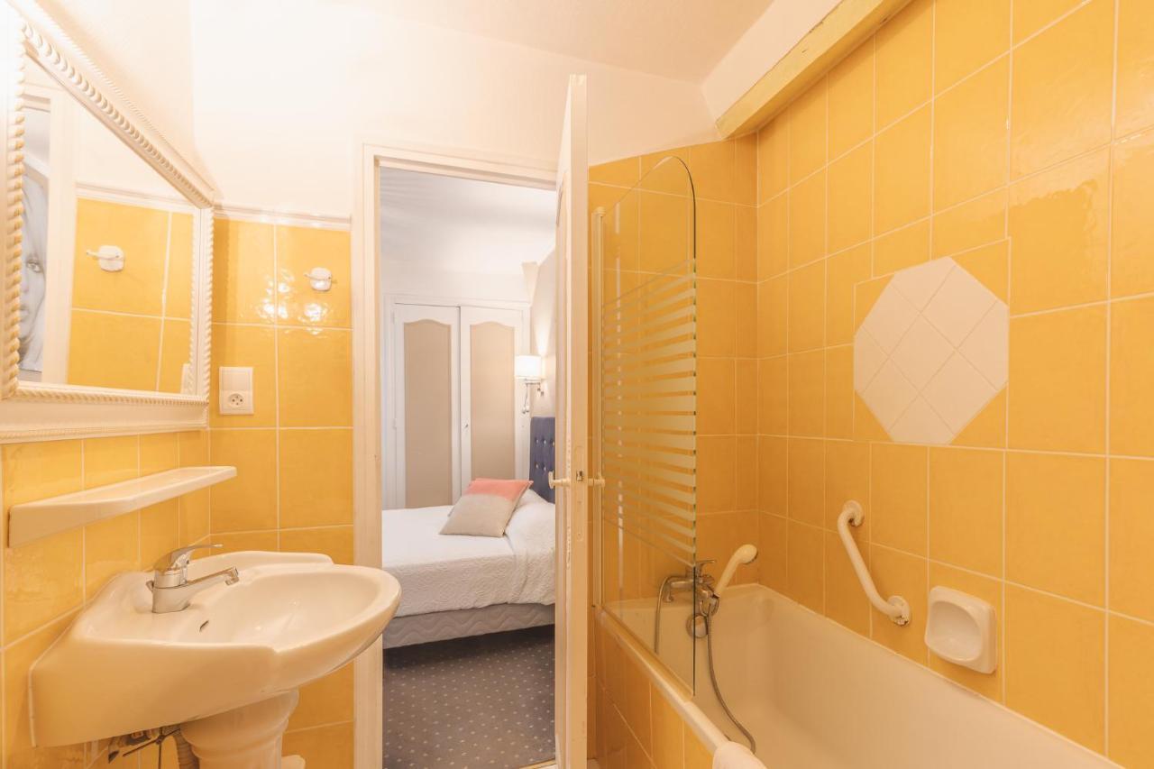 Les Eyzies Hostellerie Du Passeur - Hotel & Restaurant - Climatisation Et Piscine Chauffee מראה חיצוני תמונה